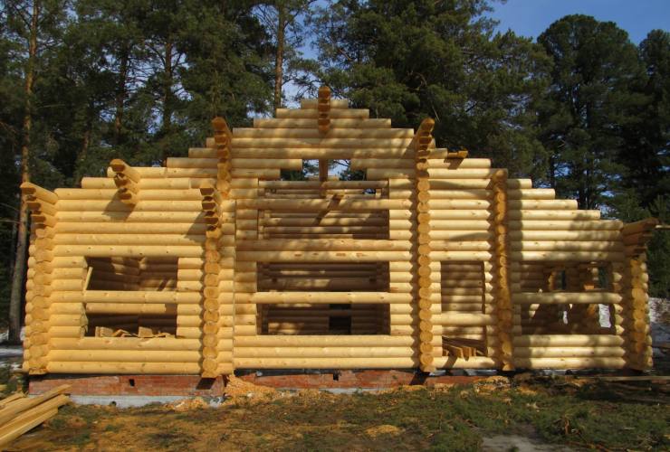 Деревянный дом - строительство
